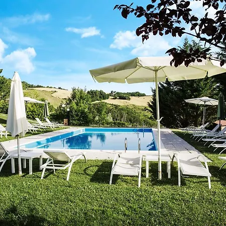 Hotel Di Carlo & 4*