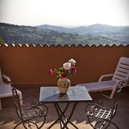 Hotel Di Carlo & 4*