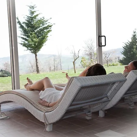 Di Carlo & Hotel 4*